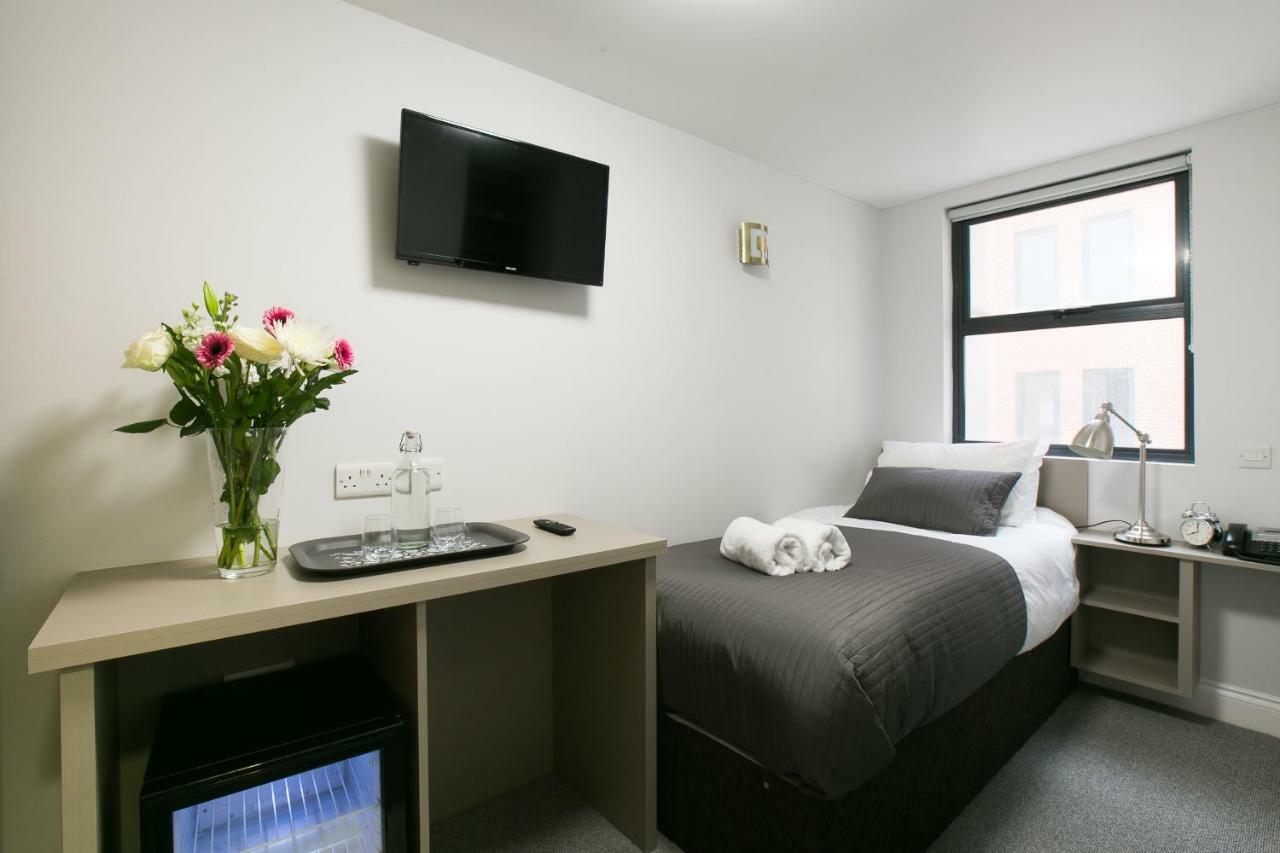 Belvilla Ilford Hill Hotel London Esterno foto